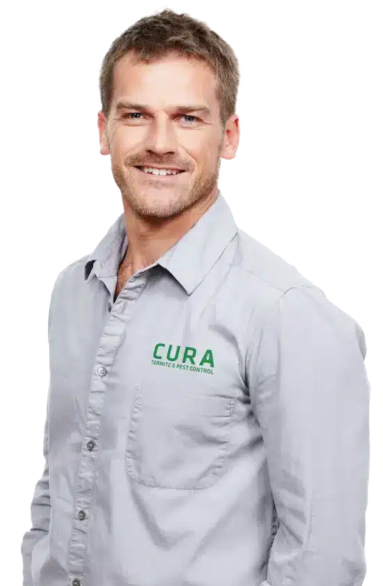 helpful Cura Pest Control technician